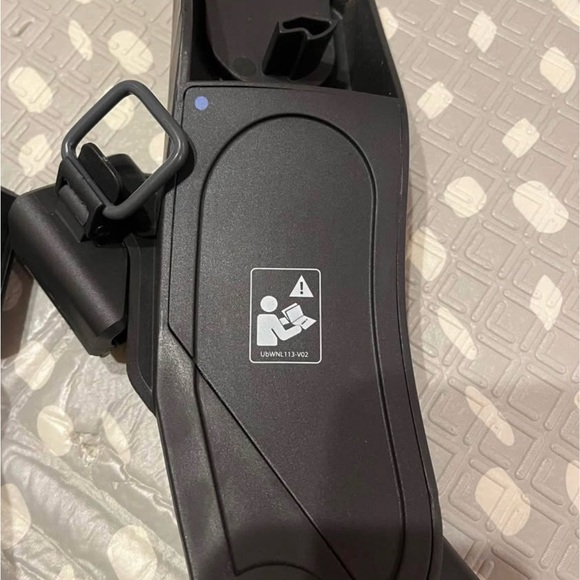 UPPAbaby lower Car Seat Adapters - Picture 3 of 5